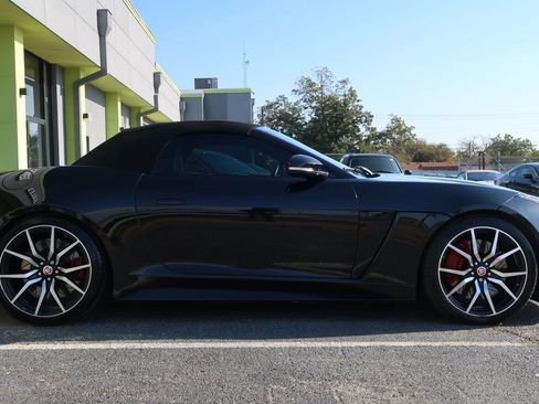 Used 2016 Jaguar F-TYPE R image 8