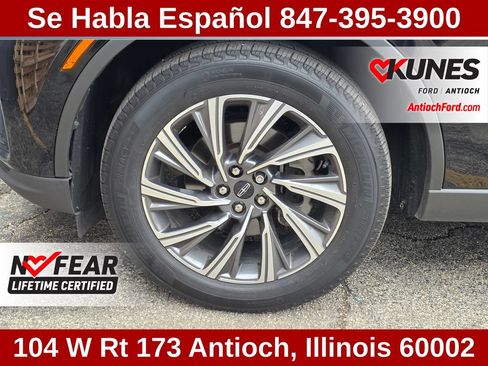 Used 2025 Lincoln Aviator AWD image 17