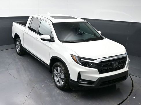 Certified 2025 Honda Ridgeline RTL image 25