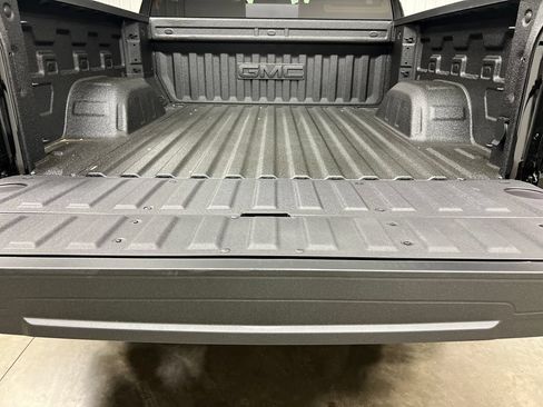 New 2026 GMC Sierra 1500 SLE AWD/4WD image 22