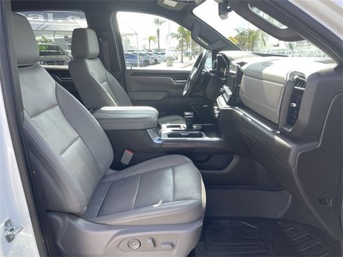 Used 2023 GMC Sierra 1500 SLT w/ SLT Premium Package image 28