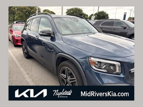 Used 2020 Mercedes-Benz GLB 250 4MATIC image 1