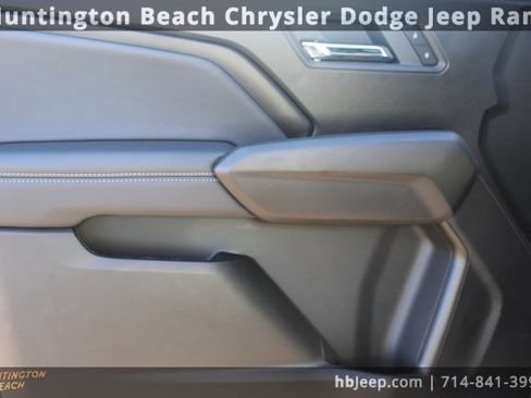 Used 2026 GMC Canyon Elevation image 9