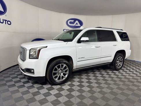 Used 2017 GMC Yukon Denali image 7