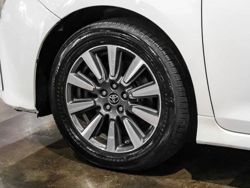 Used 2019 Toyota Sienna Limited Premium AWD/4WD image 49