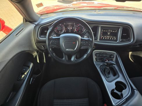 Used 2022 Dodge Challenger GT RWD image 13