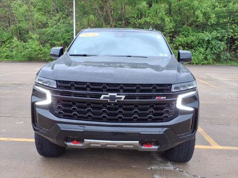 Used 2024 Chevrolet Tahoe Z71 w/ Z71 Off-Road Package AWD/4WD image 3