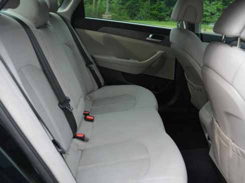 Used 2017 Hyundai Sonata SE FWD image 15