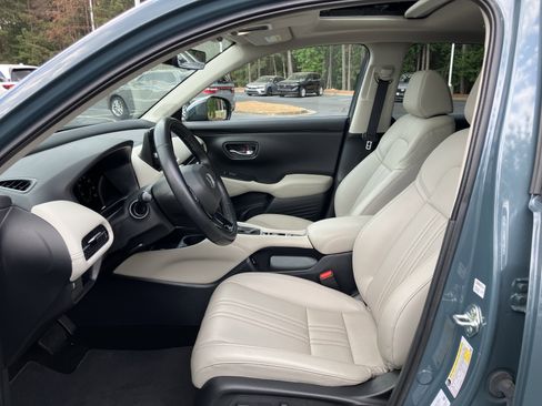 Used 2025 Honda HR-V EX-L image 16