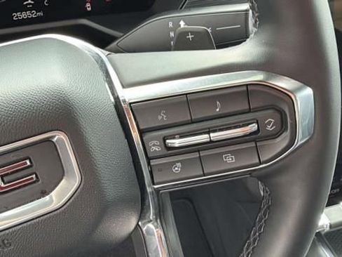 Certified 2025 GMC Acadia Elevation AWD/4WD image 14