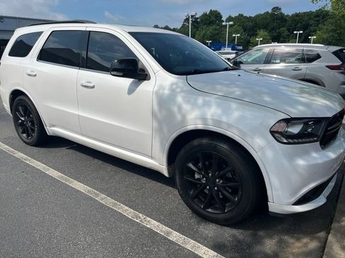 Used 2017 Dodge Durango GT w/ Premium Group RWD image 2
