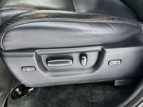 Used 2018 Toyota Sequoia TRD Sport AWD/4WD image 21