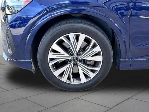 Used 2023 Audi Q4 e-tron Premium Plus w/ Premium Plus RWD image 9