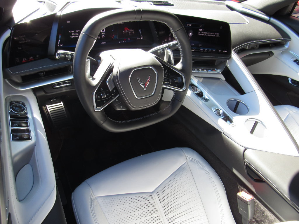 Used 2026 Chevrolet Corvette Stingray Preferred Conv RWD image 18