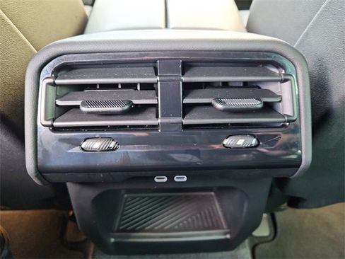 Used 2024 BMW 530i w/ Premium Package image 22