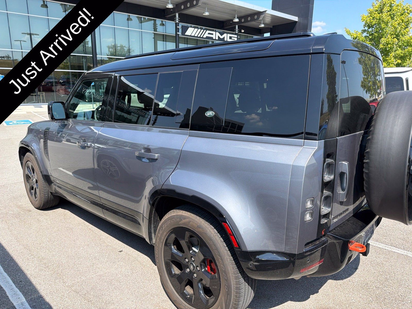 Used 2024 Land Rover Defender 110 X AWD/4WD image 3