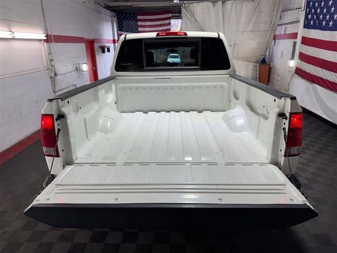 Used 2015 Nissan Titan SV w/ SV Value Truck Package image 12
