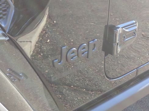 New 2026 Jeep Gladiator Willys image 23