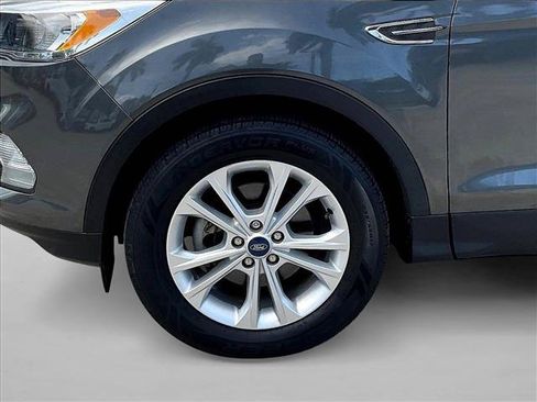 Used 2019 Ford Escape SE FWD image 10