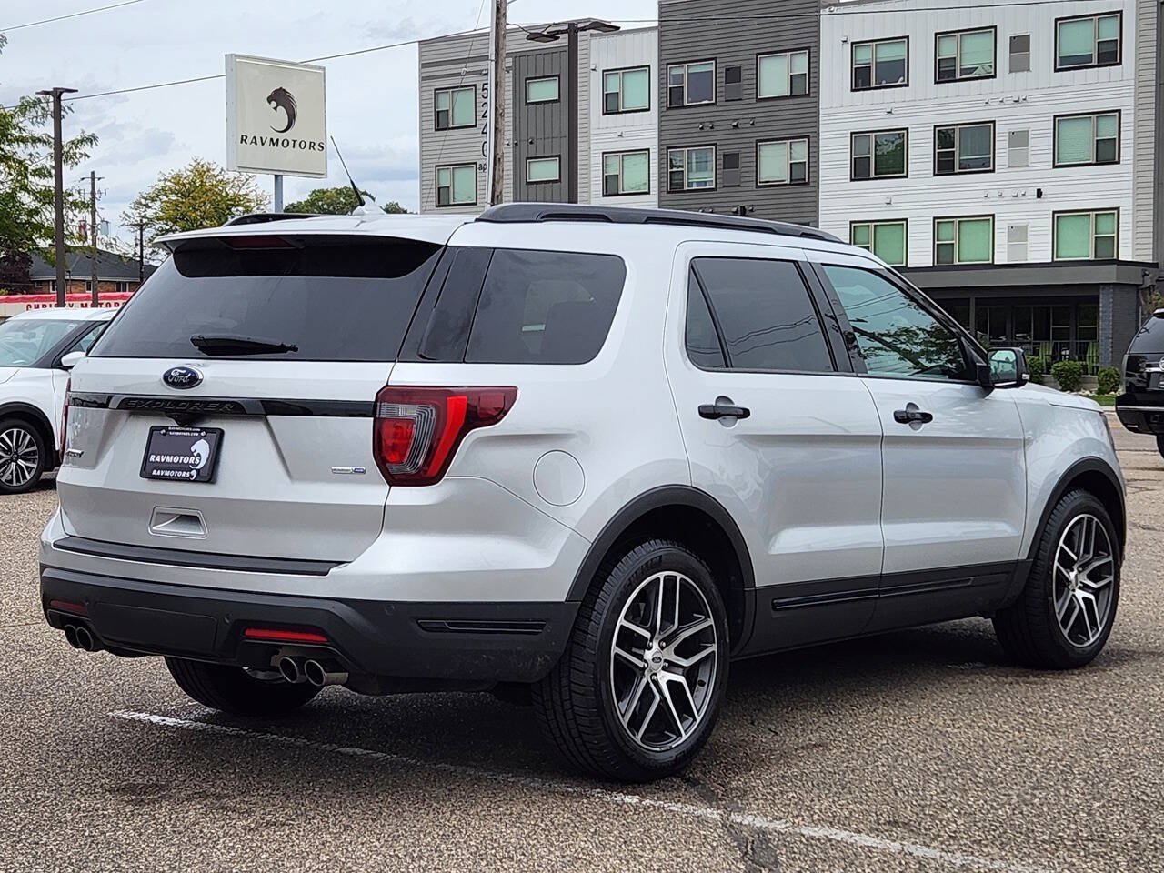 Used 2019 Ford Explorer Sport AWD/4WD image 10