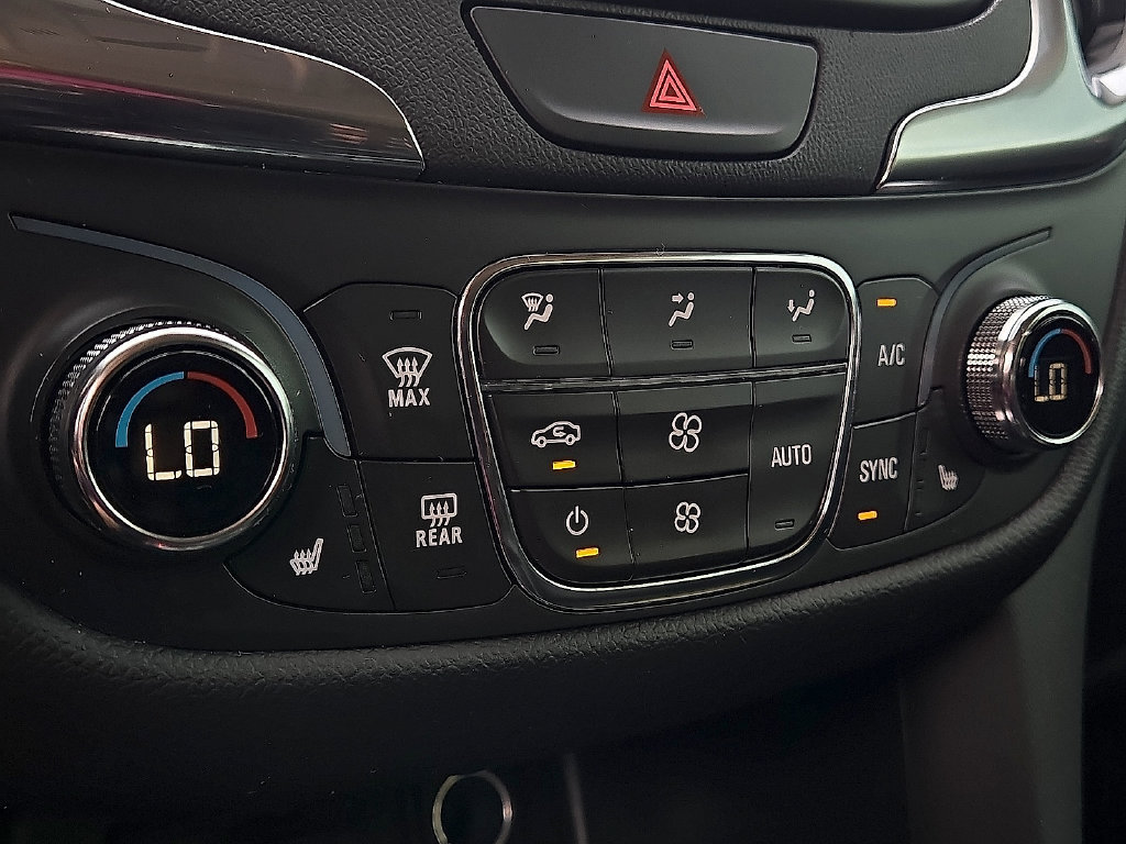 Used 2021 Chevrolet Equinox Premier FWD image 14