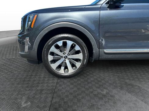 Used 2022 Kia Telluride EX w/ EX Premium Package FWD image 14