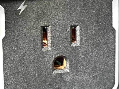 Used 2023 Chevrolet Suburban Premier image 26