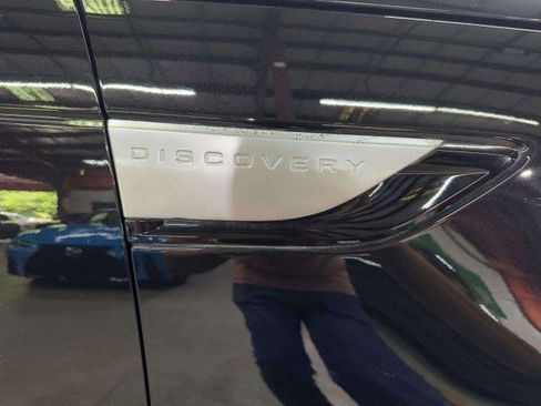 Used 2017 Land Rover Discovery HSE AWD/4WD image 17
