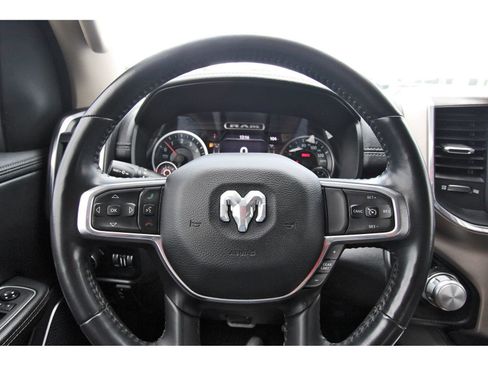 Used 2021 RAM 1500 Laramie AWD/4WD image 17
