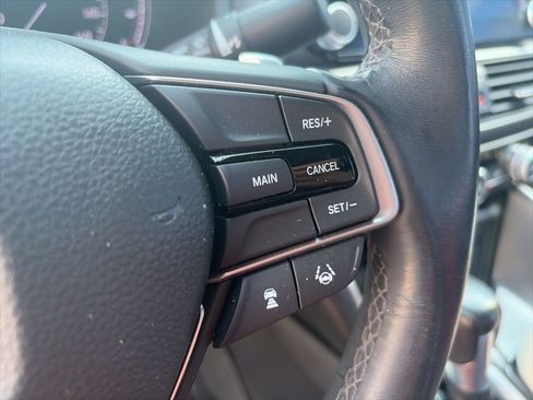 Used 2019 Honda Accord Sport image 14