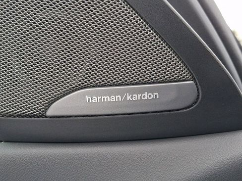 Used 2025 BMW X6 M60i image 25