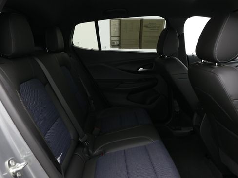 Used 2026 Buick Envista Preferred FWD image 35