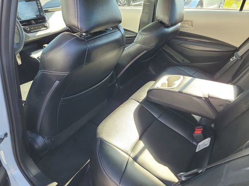 Used 2022 Toyota Corolla LE image 11