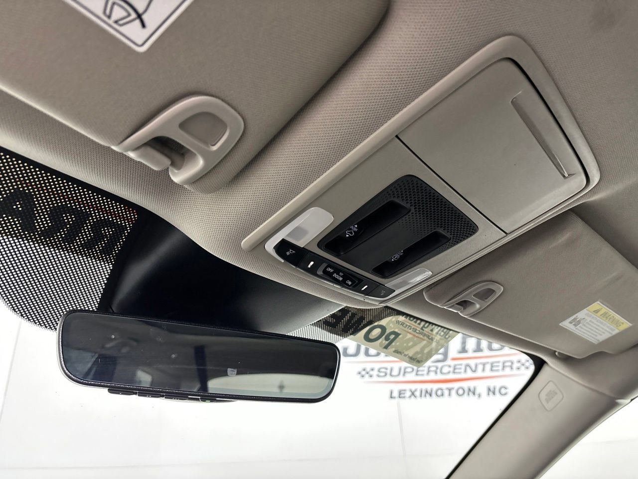 Used 2024 Honda Pilot Touring image 23