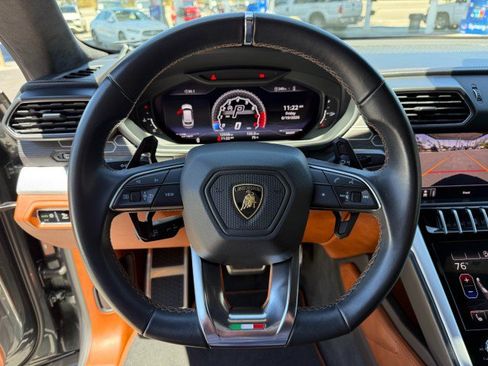 Used 2019 Lamborghini Urus AWD/4WD image 12