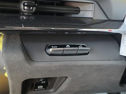 New 2026 Chevrolet Corvette Stingray Premium Cpe w/ Z51 Performance Package image 30