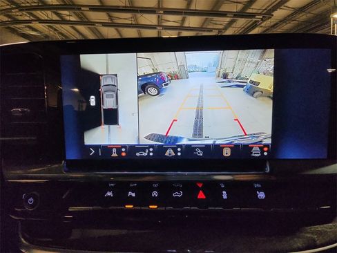 Certified 2025 Chevrolet Silverado 1500 LTZ w/ LTZ Premium Package image 18