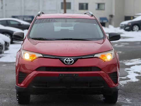 Used 2016 Toyota RAV4 LE image 2