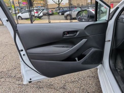 Used 2024 Toyota Corolla LE FWD image 11