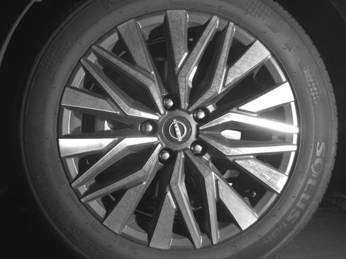 Used 2025 Nissan Altima 2.5 SV image 12