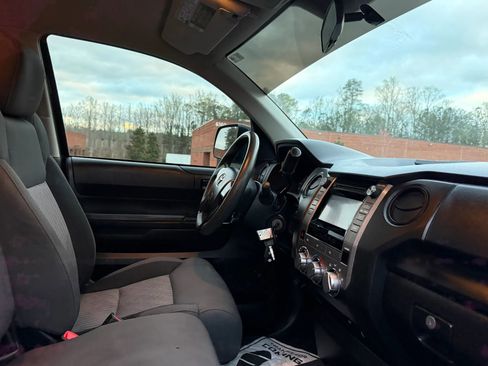 Used 2014 Toyota Tundra SR image 24
