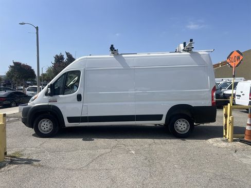 Used 2020 RAM ProMaster 2500 FWD image 4
