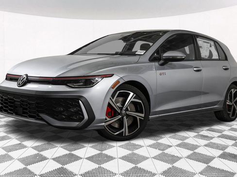 New 2026 Volkswagen GTI SE image 2