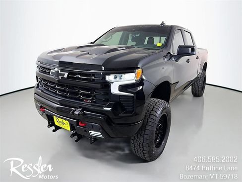 Used 2025 Chevrolet Silverado 1500 LT Trail Boss w/ Convenience Package II AWD/4WD image 1