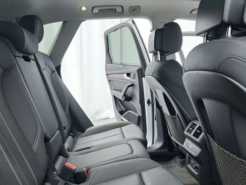 Used 2021 Audi Q5 Prestige w/ Prestige Package image 68