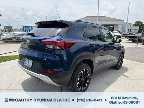 Used 2022 Chevrolet TrailBlazer LT w/ Convenience Package FWD image 5