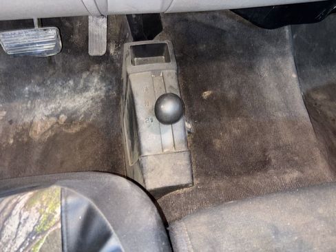 Used 2010 Chevrolet Silverado 1500 W/T image 16