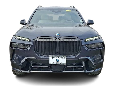 Certified 2023 BMW X7 xDrive40i w/ Executive Package image 2