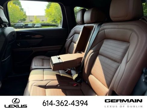 Used 2026 Lincoln Nautilus Reserve AWD/4WD image 16