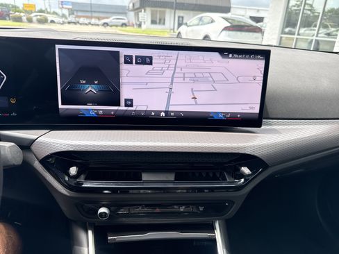 Used 2025 BMW 330i Sedan RWD image 17